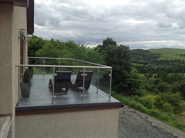 Why are glass balustrades popular?